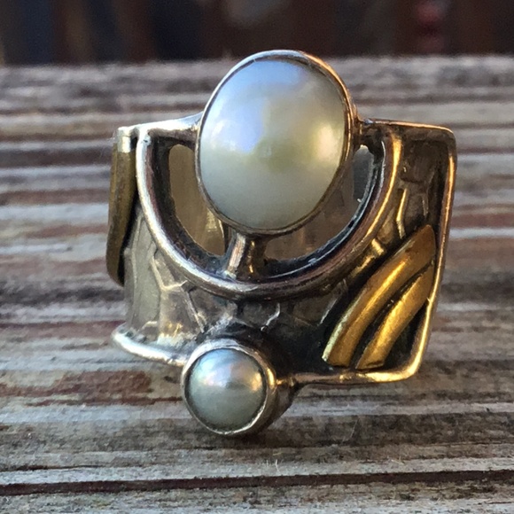 Modernist sterling and goldtone ring with pearl - Picture 2 of 8